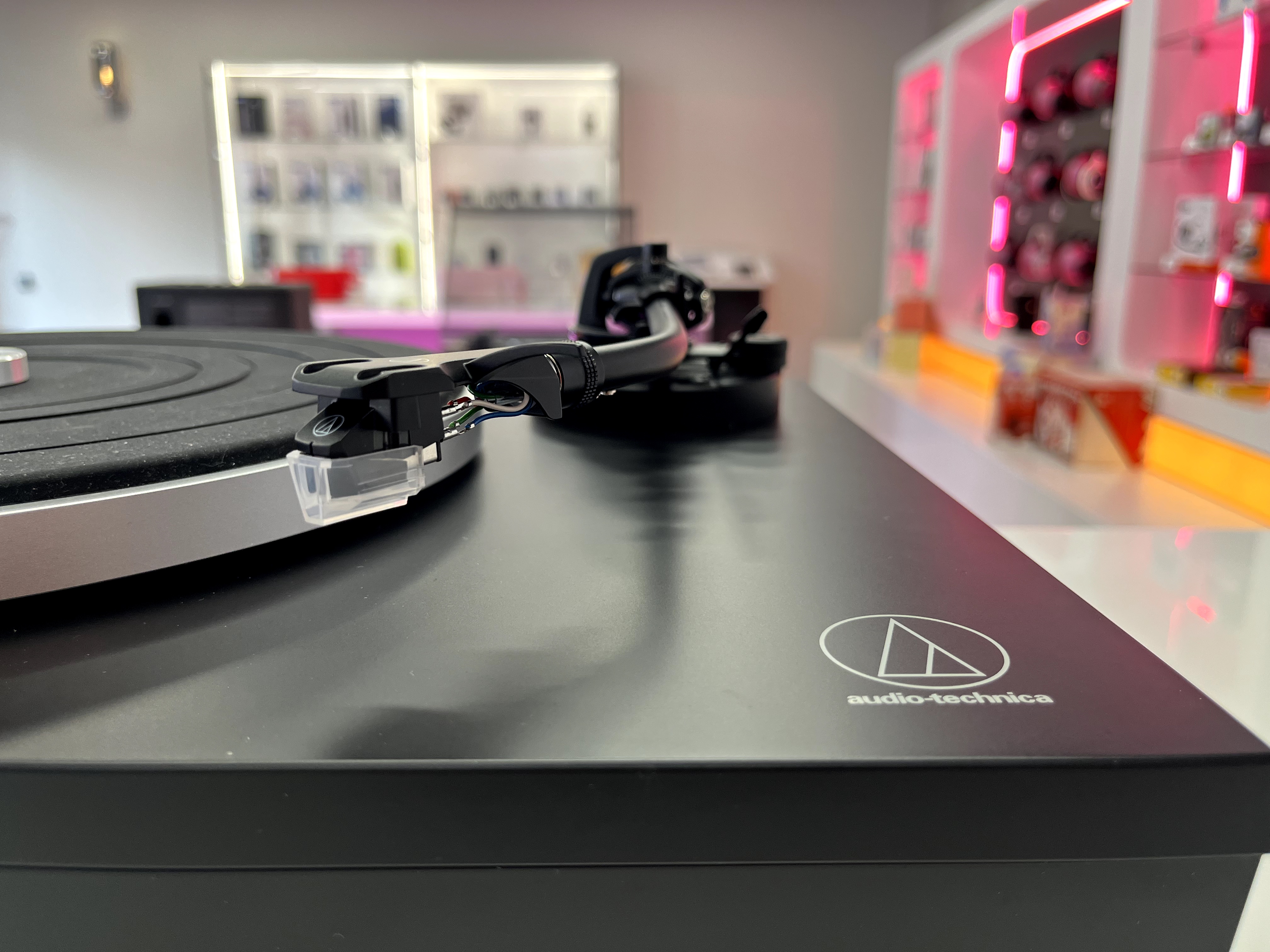 Виниловый проигрыватель Audio-Technica AT-LP5X, черный Фото 5