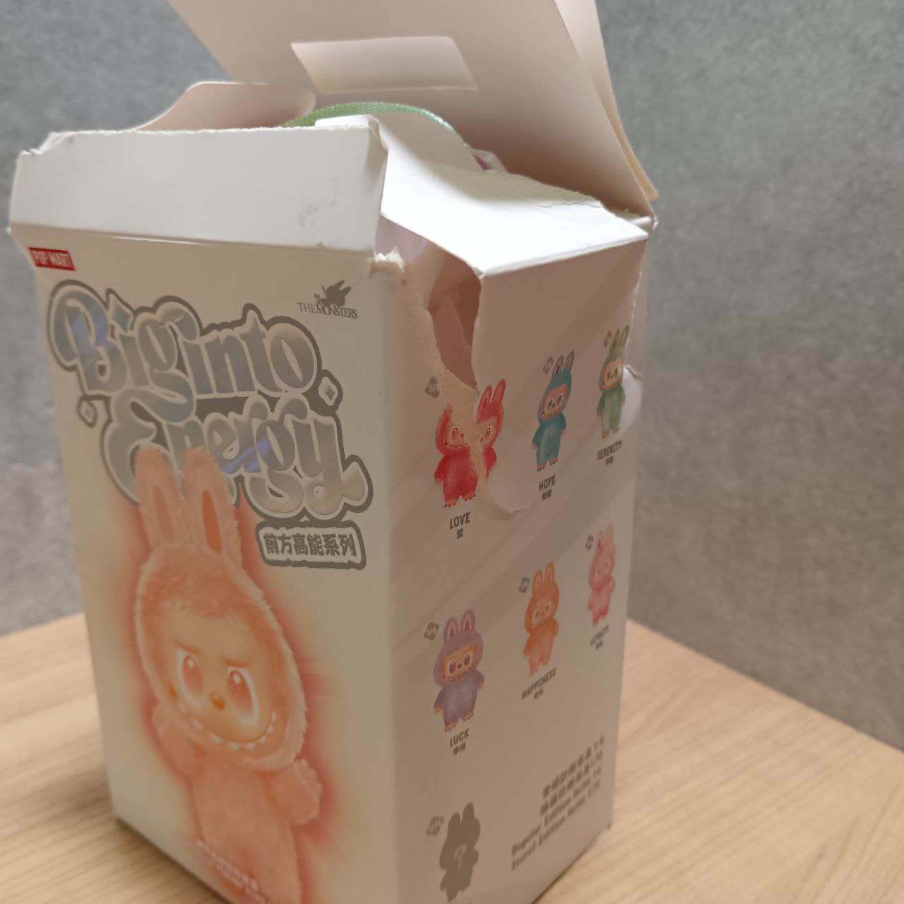 Мягкая игрушка Pop Mart Labubu The Monsters Big into Energy Blind Box (1 штука) Фото 2