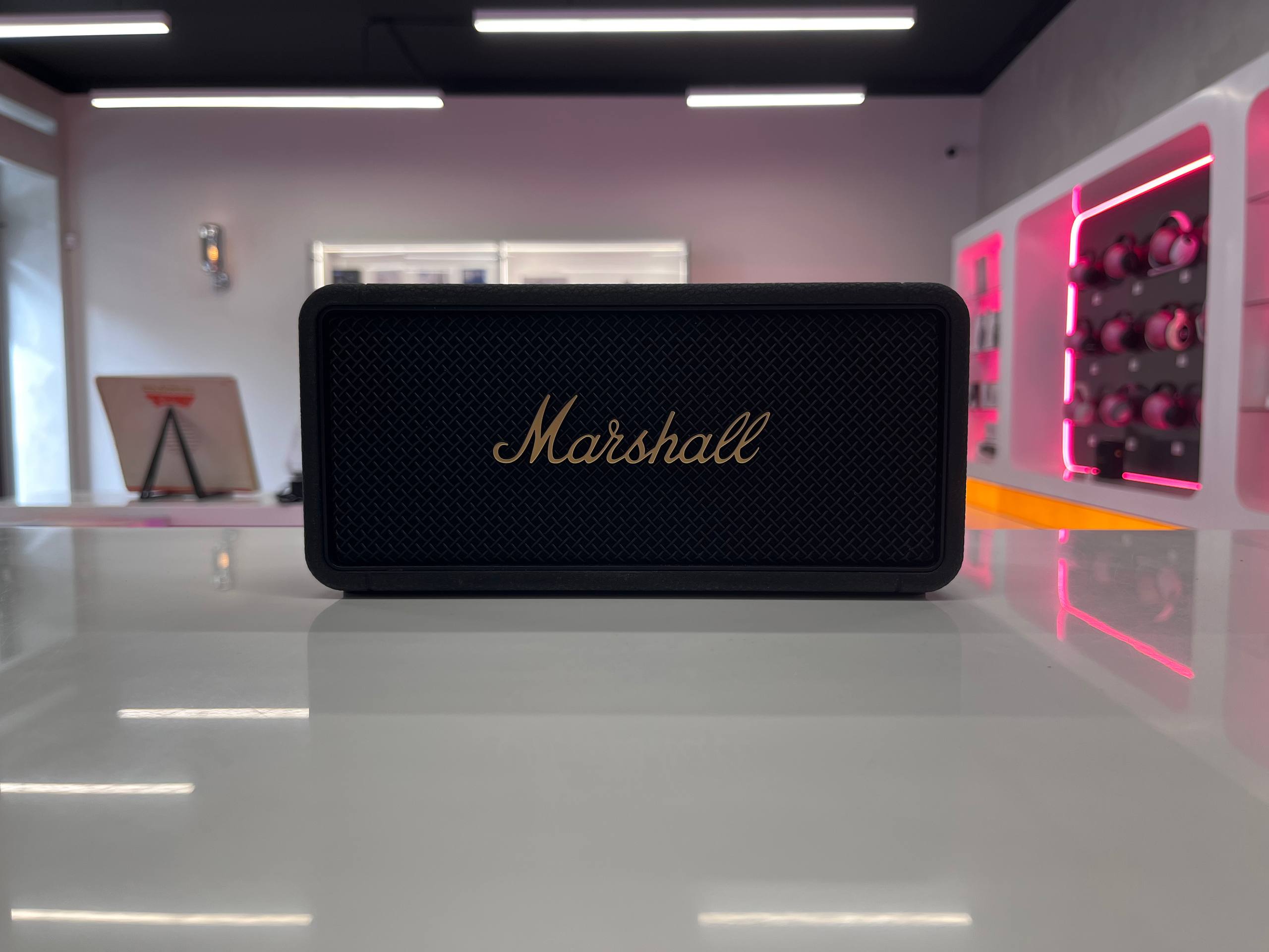 Беспроводная колонка Marshall Middleton, латунно-черный Фото 2