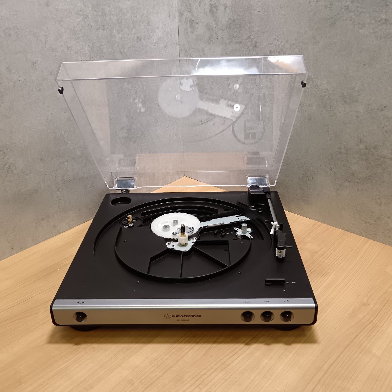 Audio-Technica AT-LP60XUSB, серебристый Фото 2