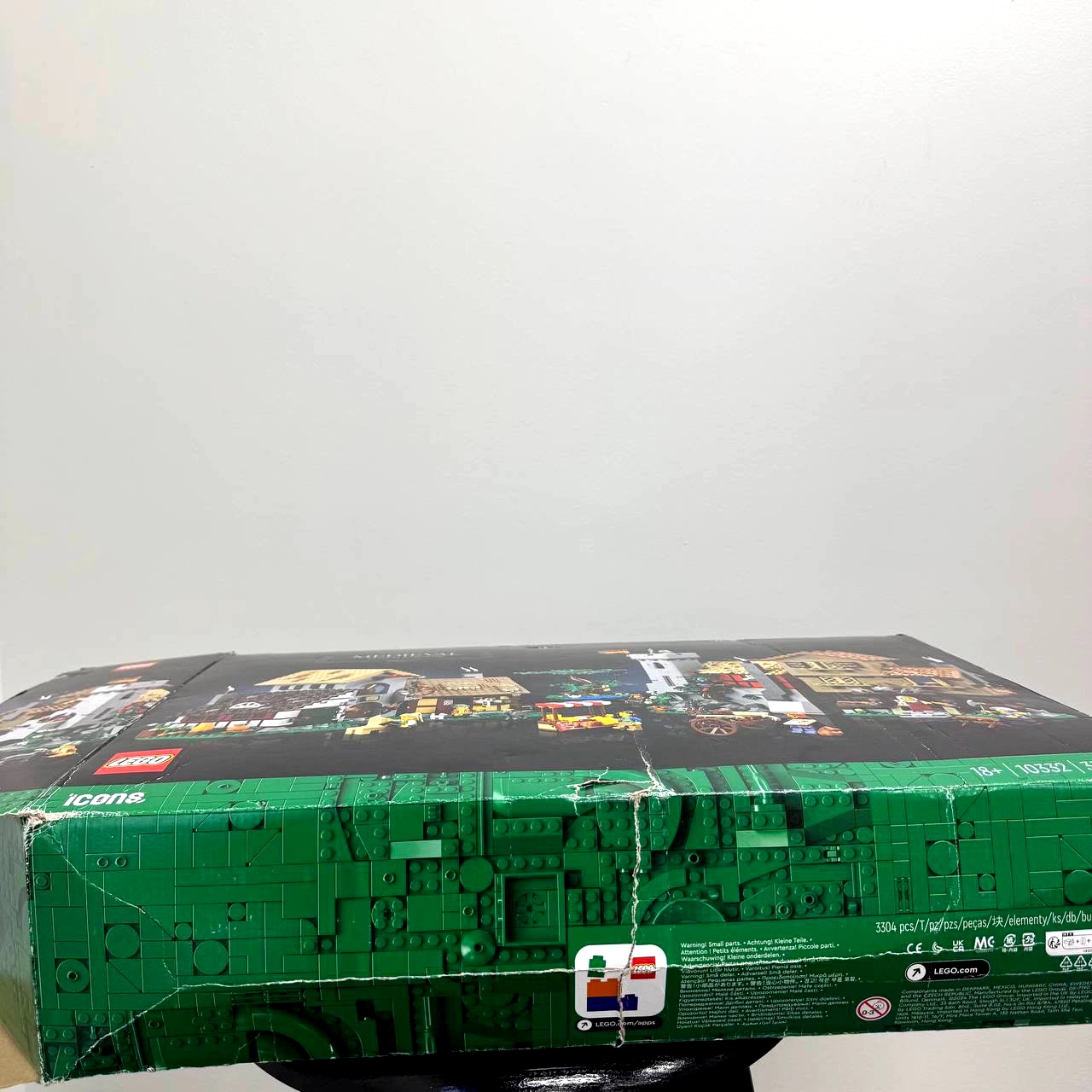 Конструктор LEGO Medieval Town Square, 10332 Фото 3