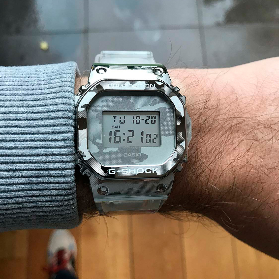 Часы Casio G-Shock GM-5600SCM-1 Фото 2