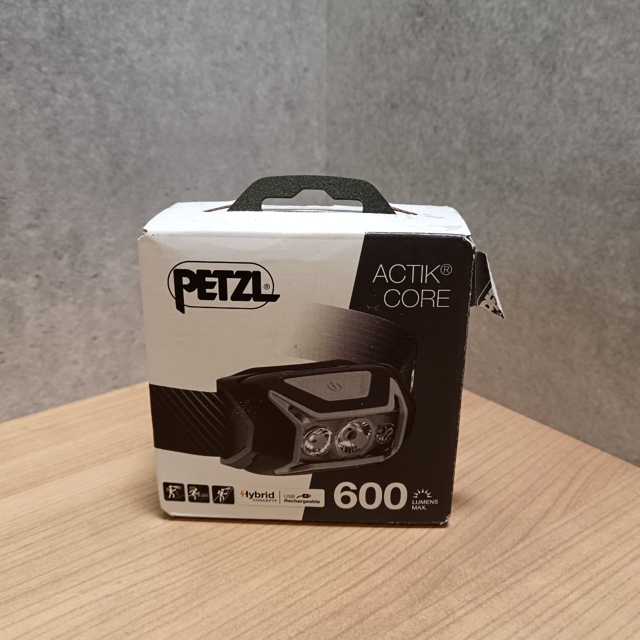 Petzl Actik Core, серый Фото 1