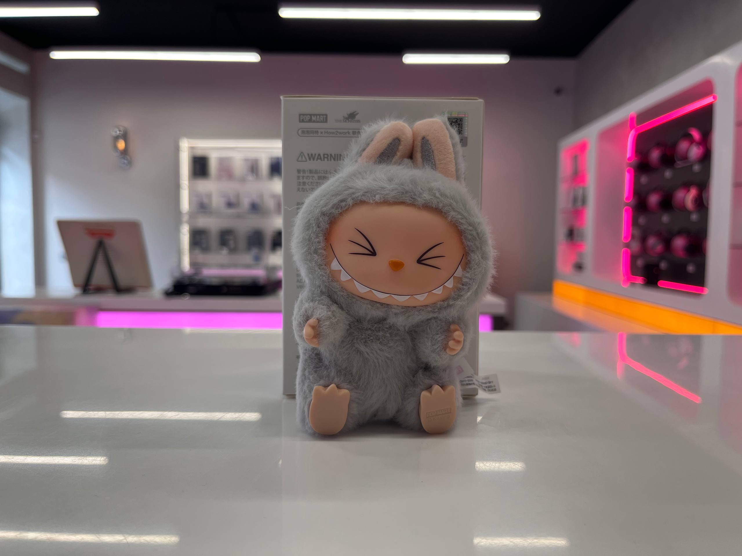 Игрушка Pop Mart Labubu The Monsters "Have A Seat" Blind Box (1 штука) Фото 4