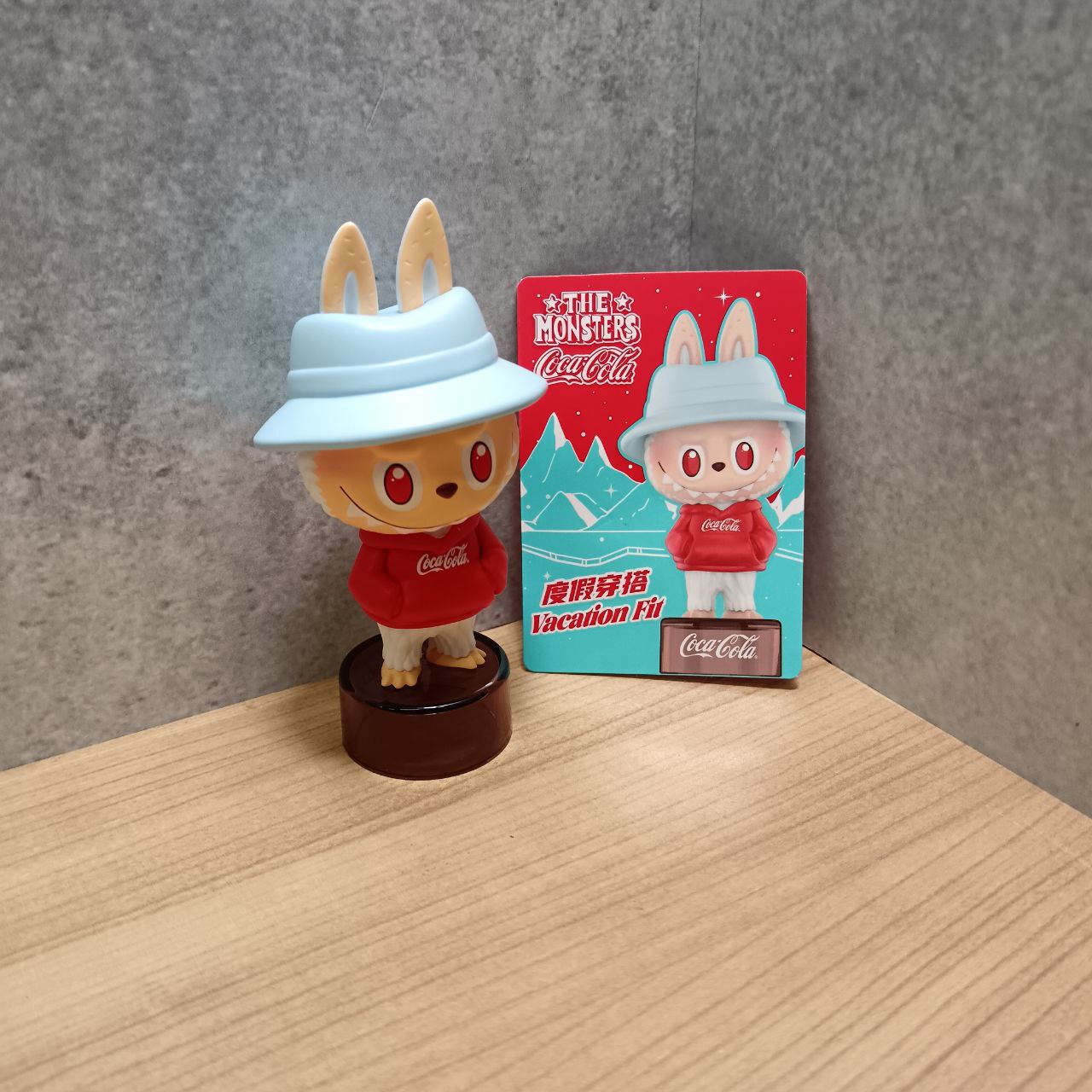 Pop Mart Labubu The Monsters "Coca-Cola" Blind Box (1 штука) Фото 2