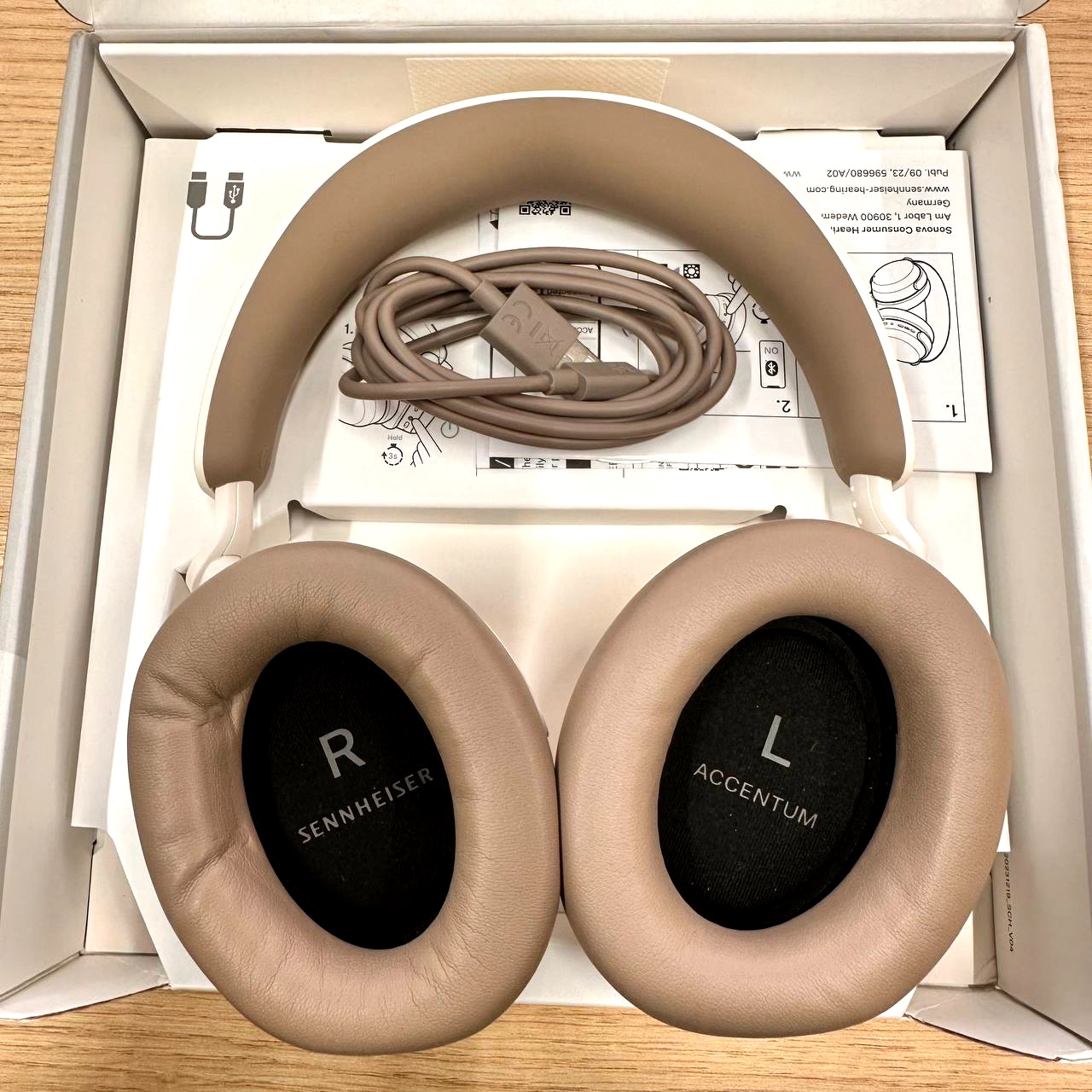 Sennheiser Accentum Wireless, белый Фото 3