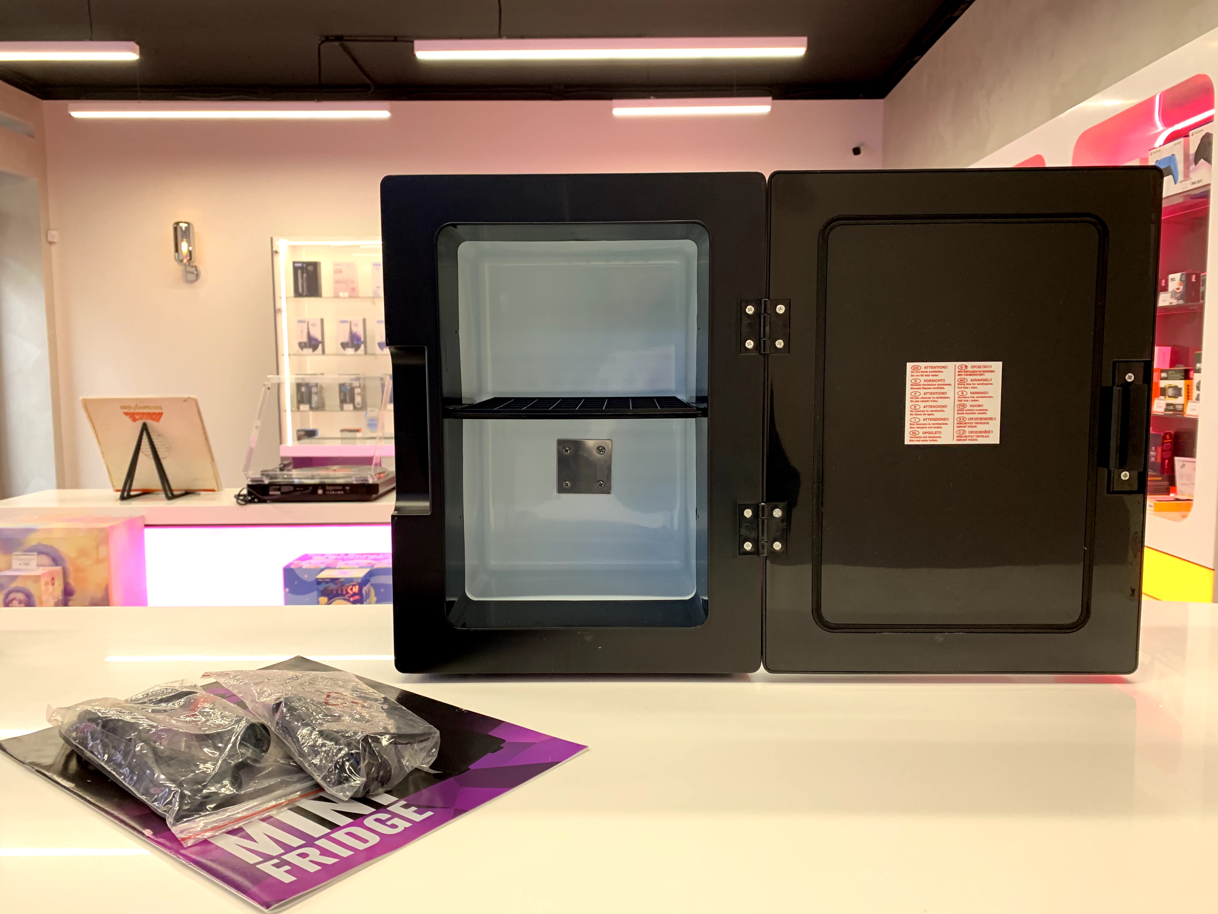 Мини-холодильник Blackstorm, черный Фото 6