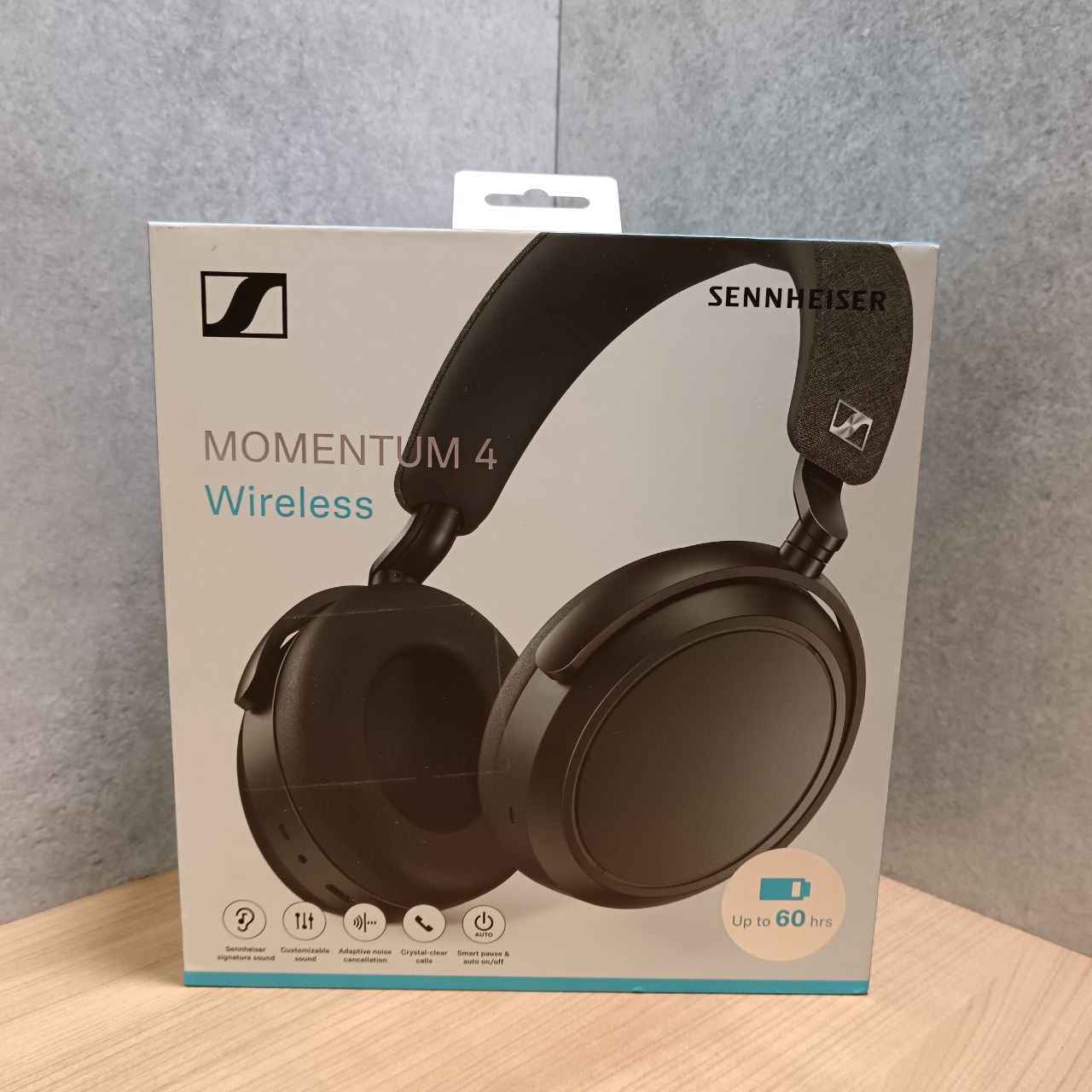 Беспроводные наушники Sennheiser Momentum 4, черный Фото 1