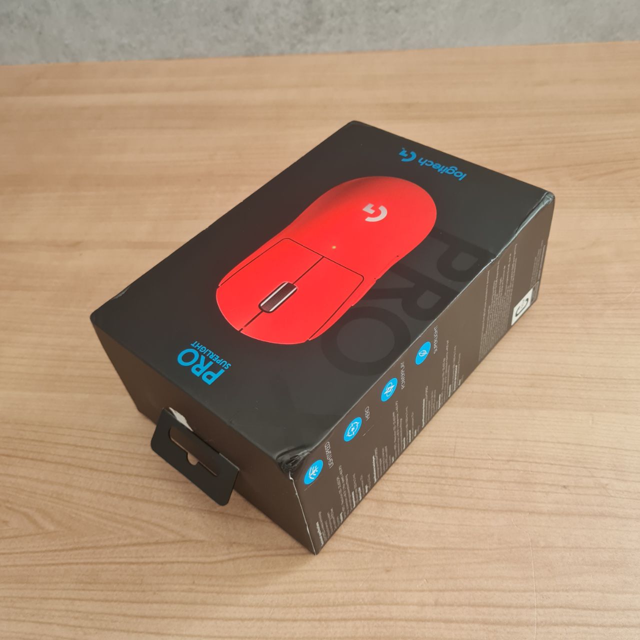 Беспроводная мышь Logitech Pro X Superlight, красный Фото 1