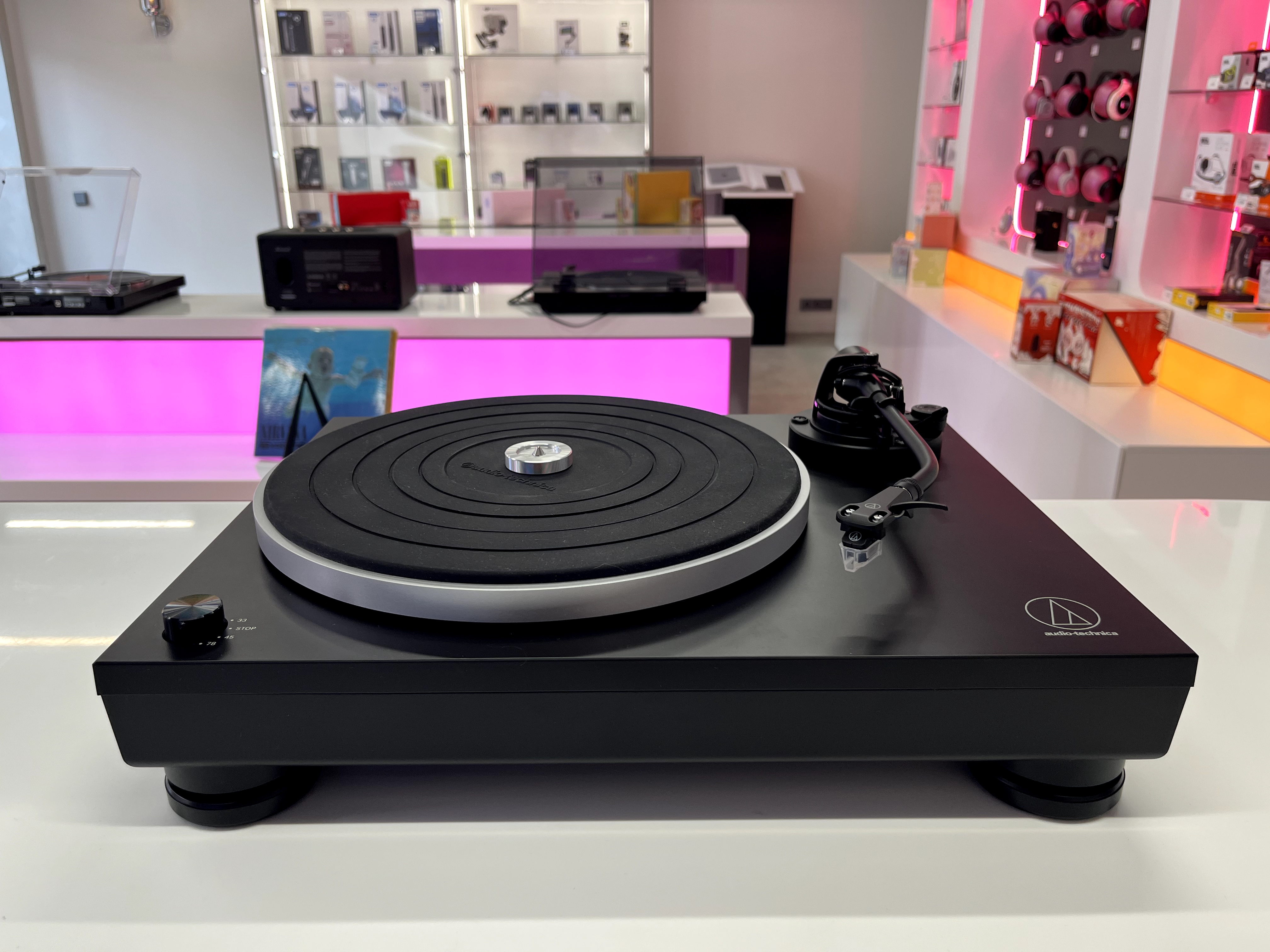 Виниловый проигрыватель Audio-Technica AT-LP5X, черный Фото 4