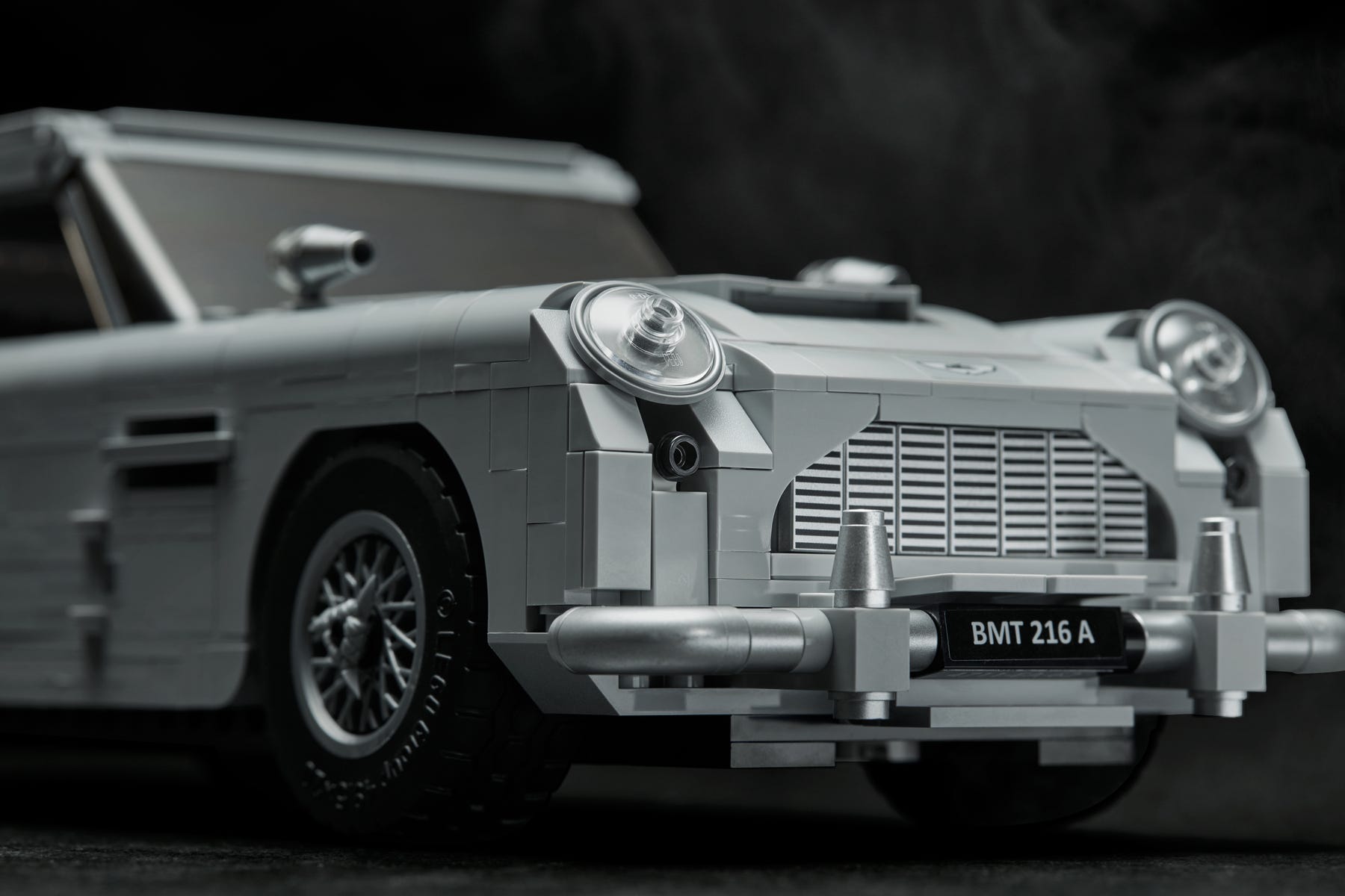 Конструктор LEGO Creator 10262 Джеймс Бонд: Aston Martin DB5 Фото 8