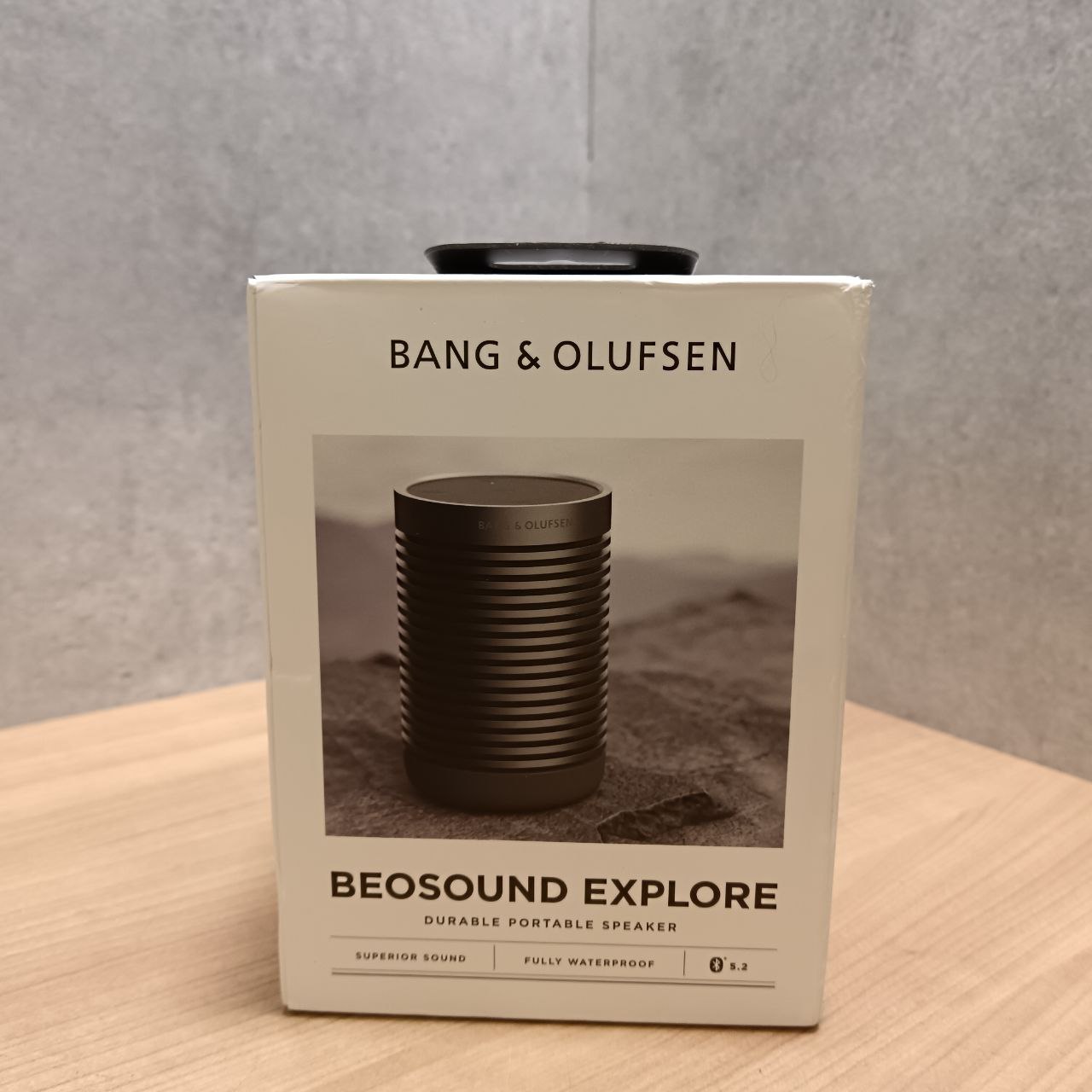 Беспроводная колонка Bang & Olufsen BEOSOUND EXPLORE, черный Фото 1