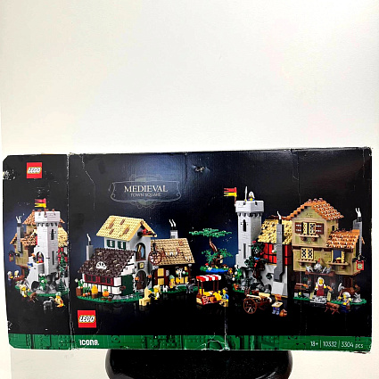 Конструктор LEGO Medieval Town Square, 10332 Фото 5