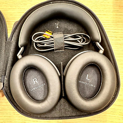 Беспроводные наушники Sennheiser Momentum 4, черный Фото 4