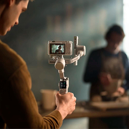 Стабилизатор DJI RS 4 Mini Combo, светло-серый Фото 7