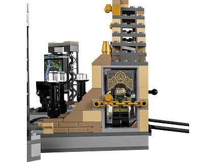 Конструктор LEGO Super Heroes 76183 Бэтпещера: схватка с Загадочником Фото 5