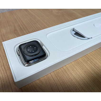 Apple Watch 6 GPS + Cellular, 40 мм, сталь серебристого цвета, спортивный ремешок белый Фото 7