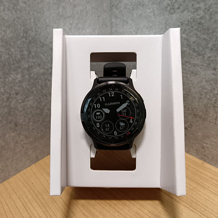 Умные часы Garmin Venu 3, стальной безель, кожаный ремешок, черный Фото 4