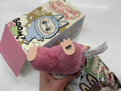 Игрушка Pop Mart Labubu The Monsters "Exciting Macarons" Blind Box (1 штука) Фото 5