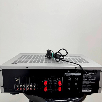 Интегральный усилитель стерео Yamaha A-S201, белый Фото 5
