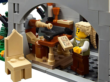 Лего 10332 Средневековая городская площадь Айконс Фото 8