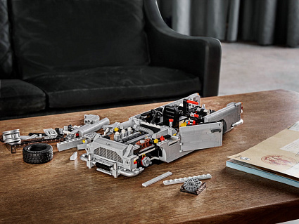 Конструктор LEGO Creator 10262 Джеймс Бонд: Aston Martin DB5 Фото 12
