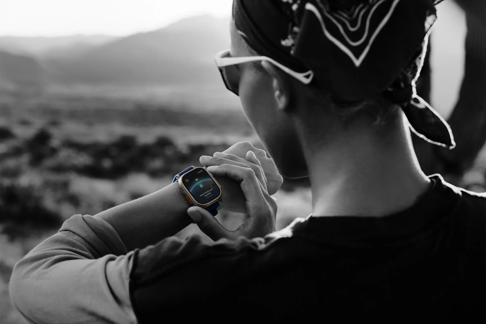 Apple Watch Ultra 3 на руке